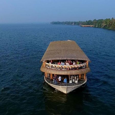Alappuzha 舒适船屋酒店 外观 照片