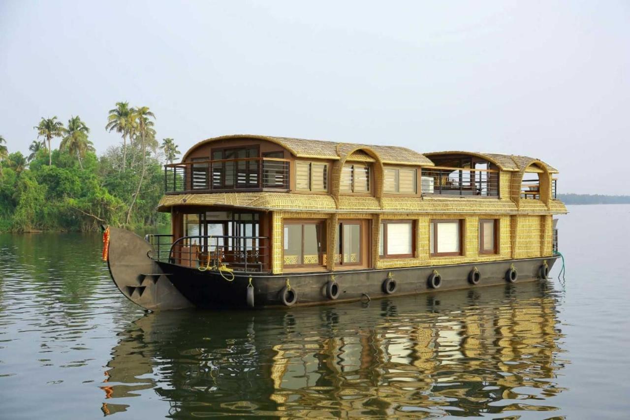 Alappuzha 舒适船屋酒店 外观 照片