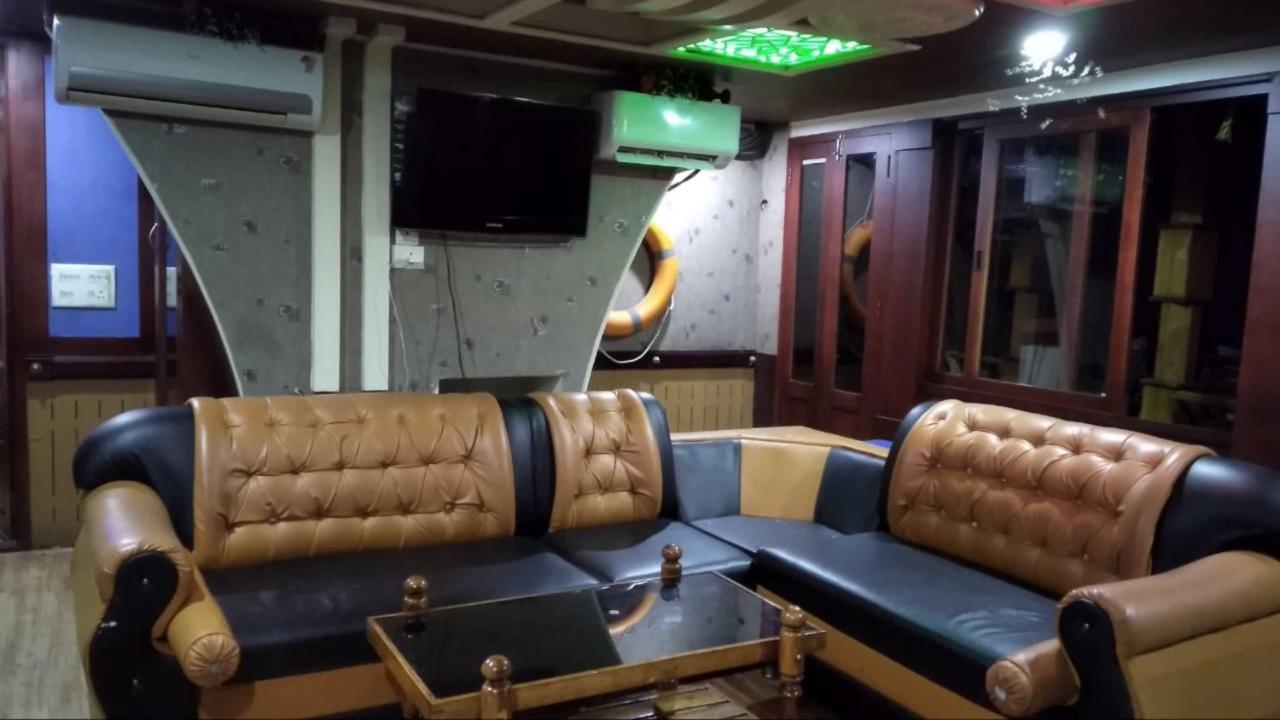 Alappuzha 舒适船屋酒店 外观 照片