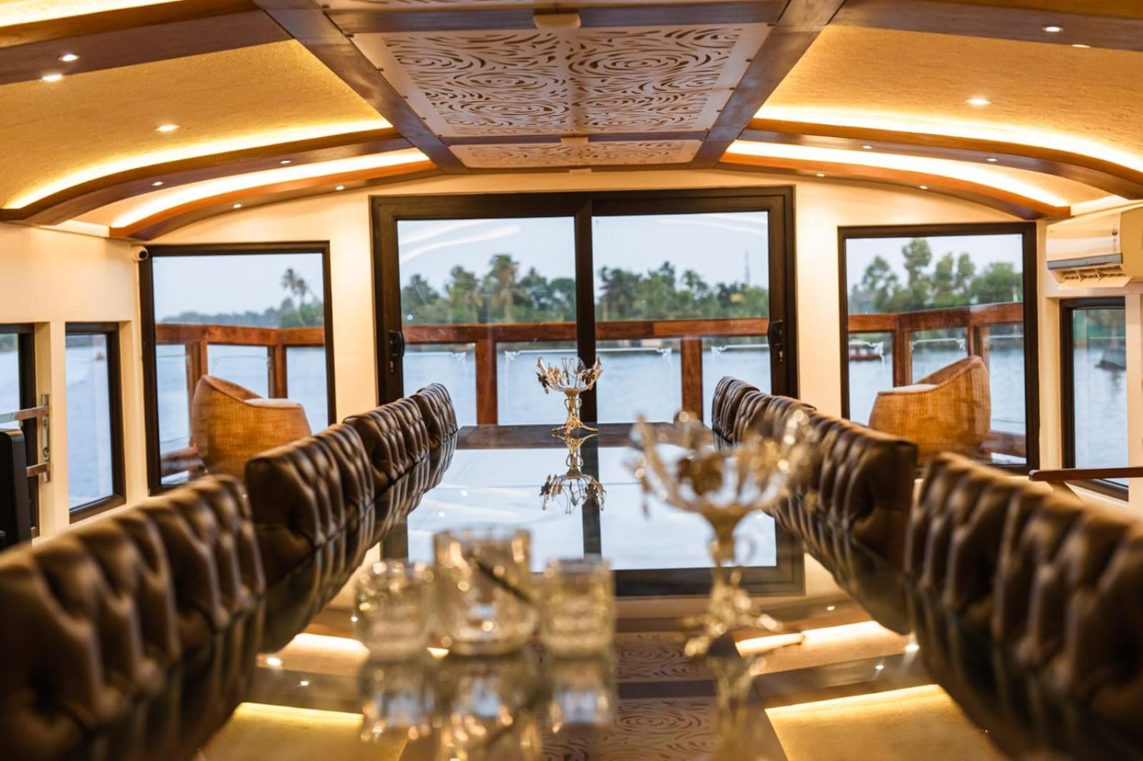 Alappuzha 舒适船屋酒店 外观 照片