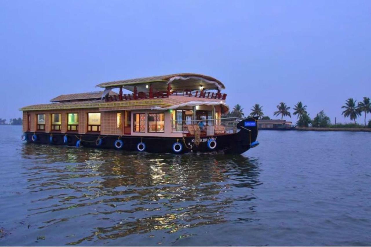 Alappuzha 舒适船屋酒店 外观 照片