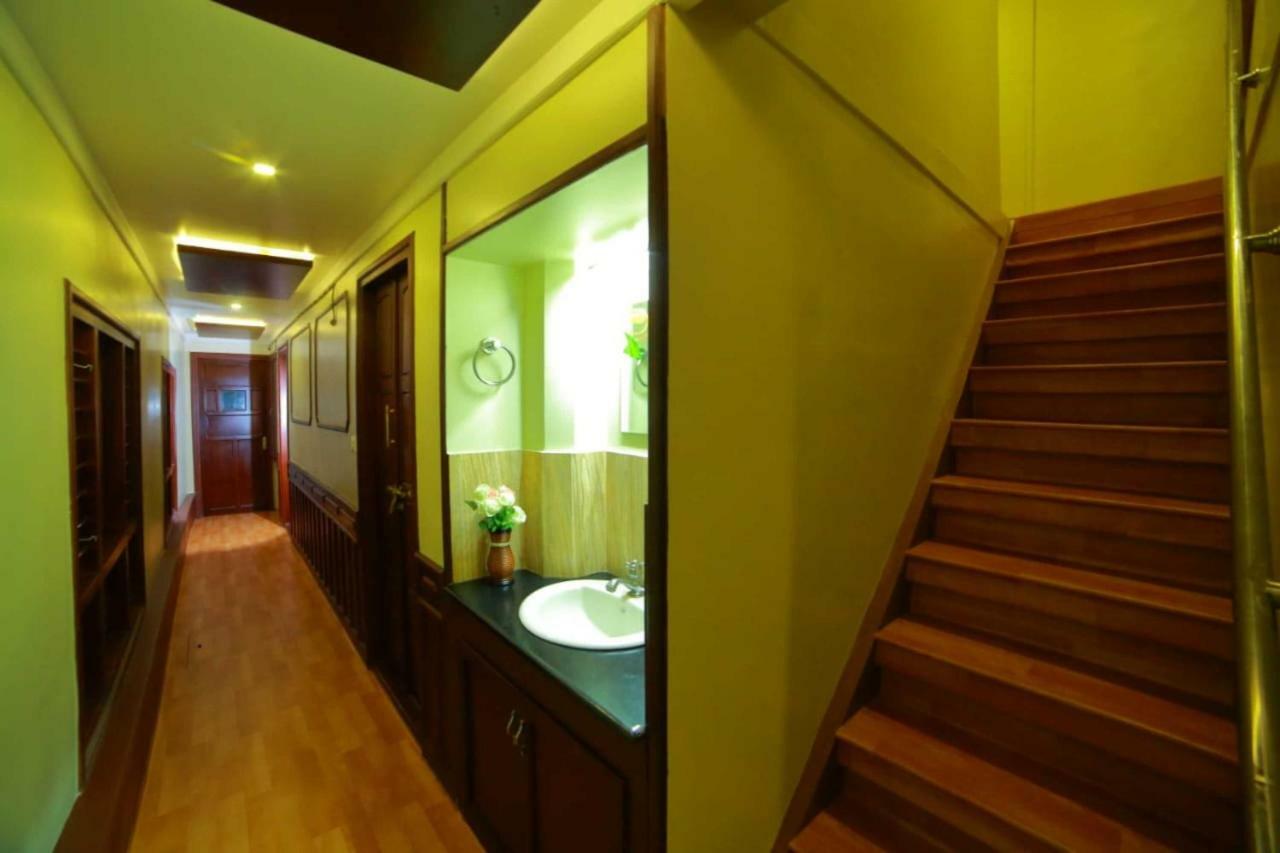 Alappuzha 舒适船屋酒店 外观 照片
