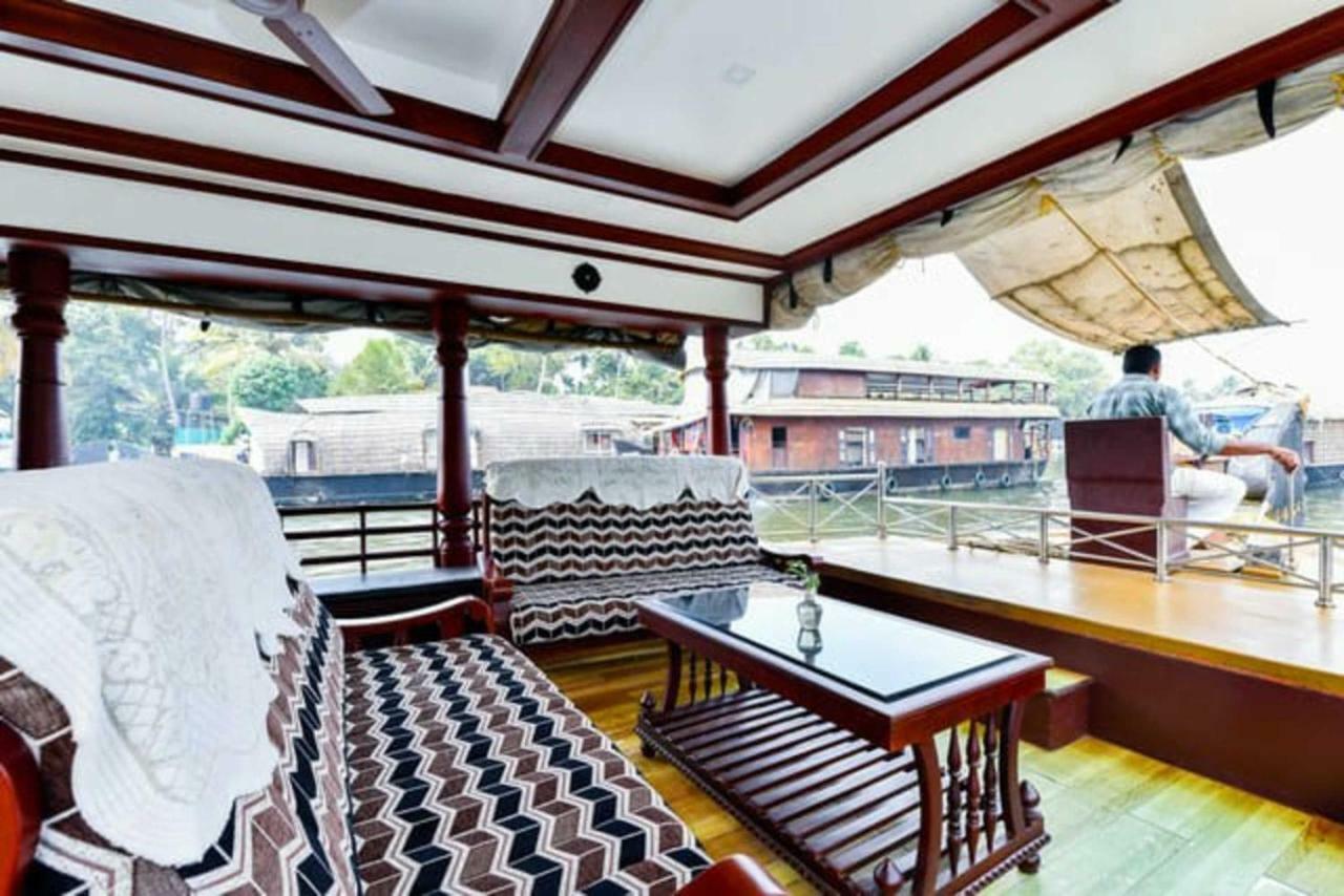 Alappuzha 舒适船屋酒店 外观 照片